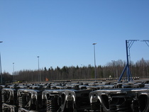 Telejä odottamassa vaunuja.